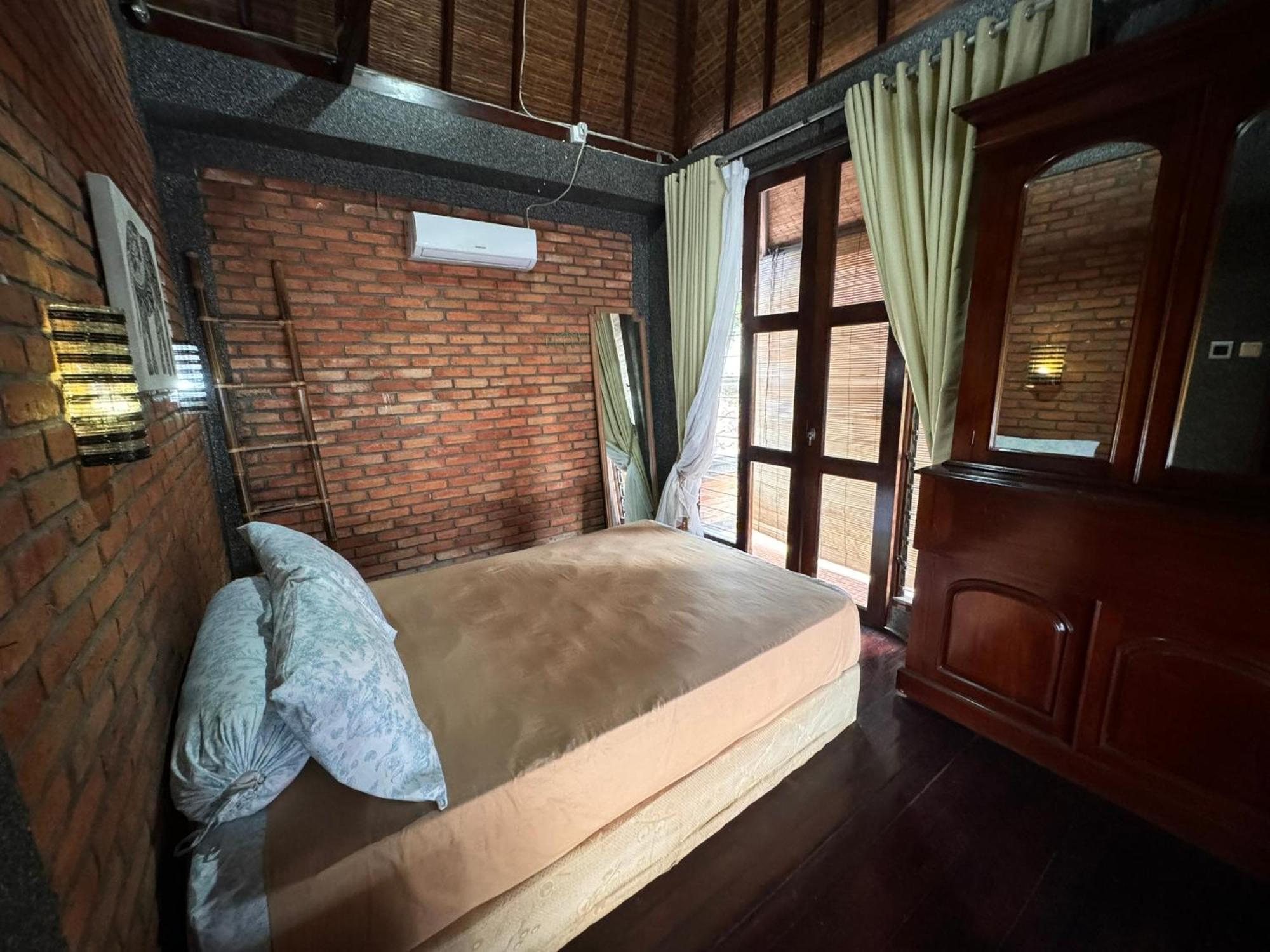 Giri Hill Homestay Nusa Dua  Buitenkant foto