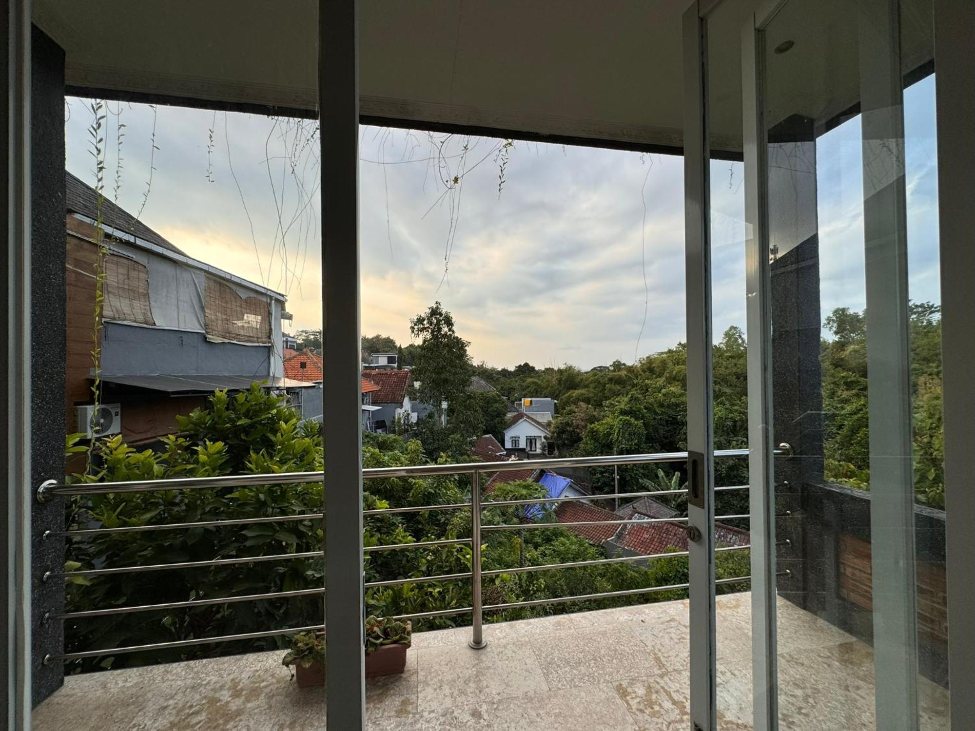Giri Hill Homestay Nusa Dua  Buitenkant foto