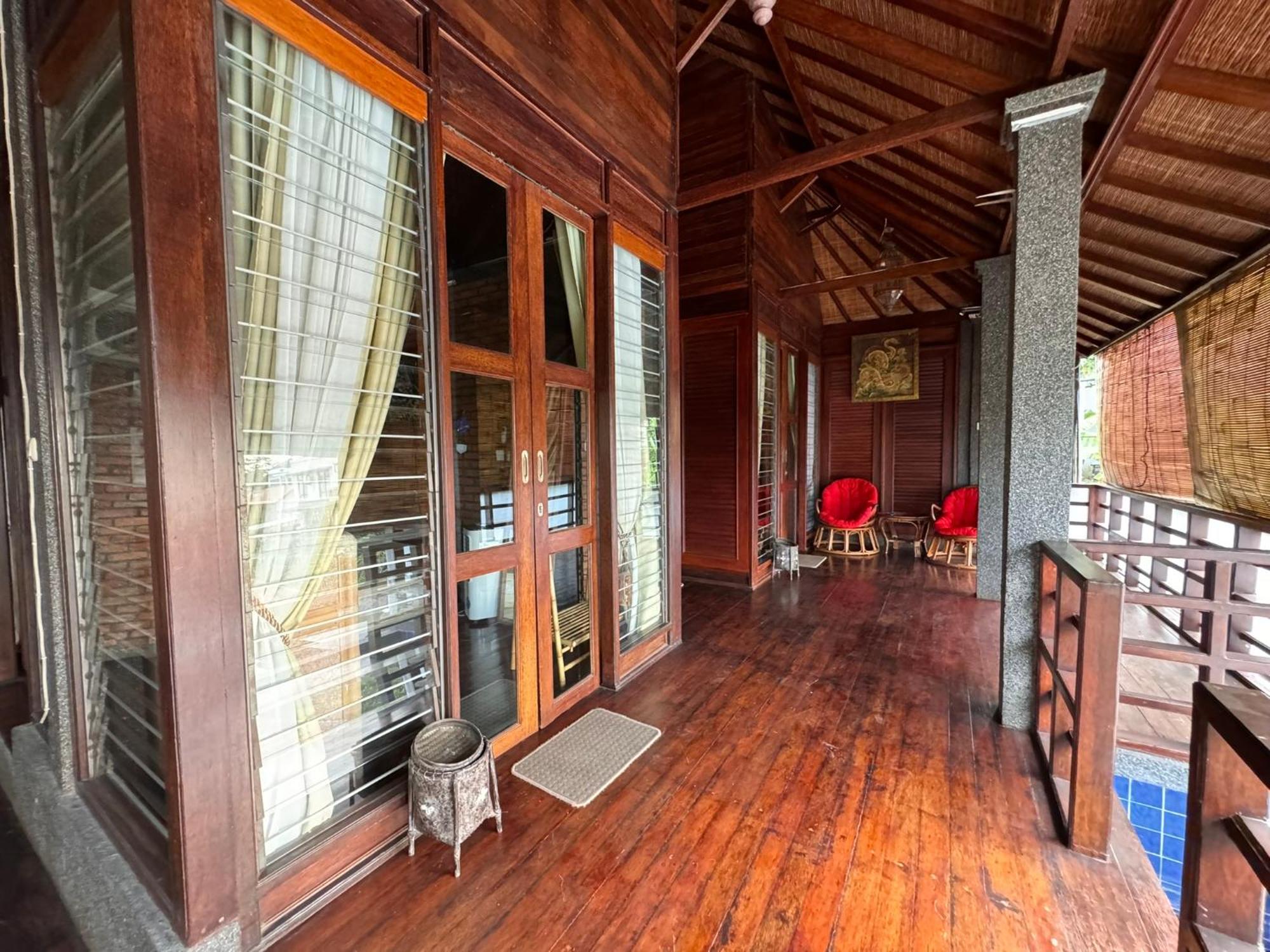 Giri Hill Homestay Nusa Dua  Buitenkant foto