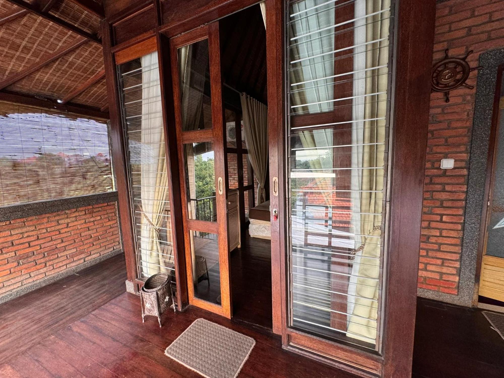 Giri Hill Homestay Nusa Dua  Buitenkant foto