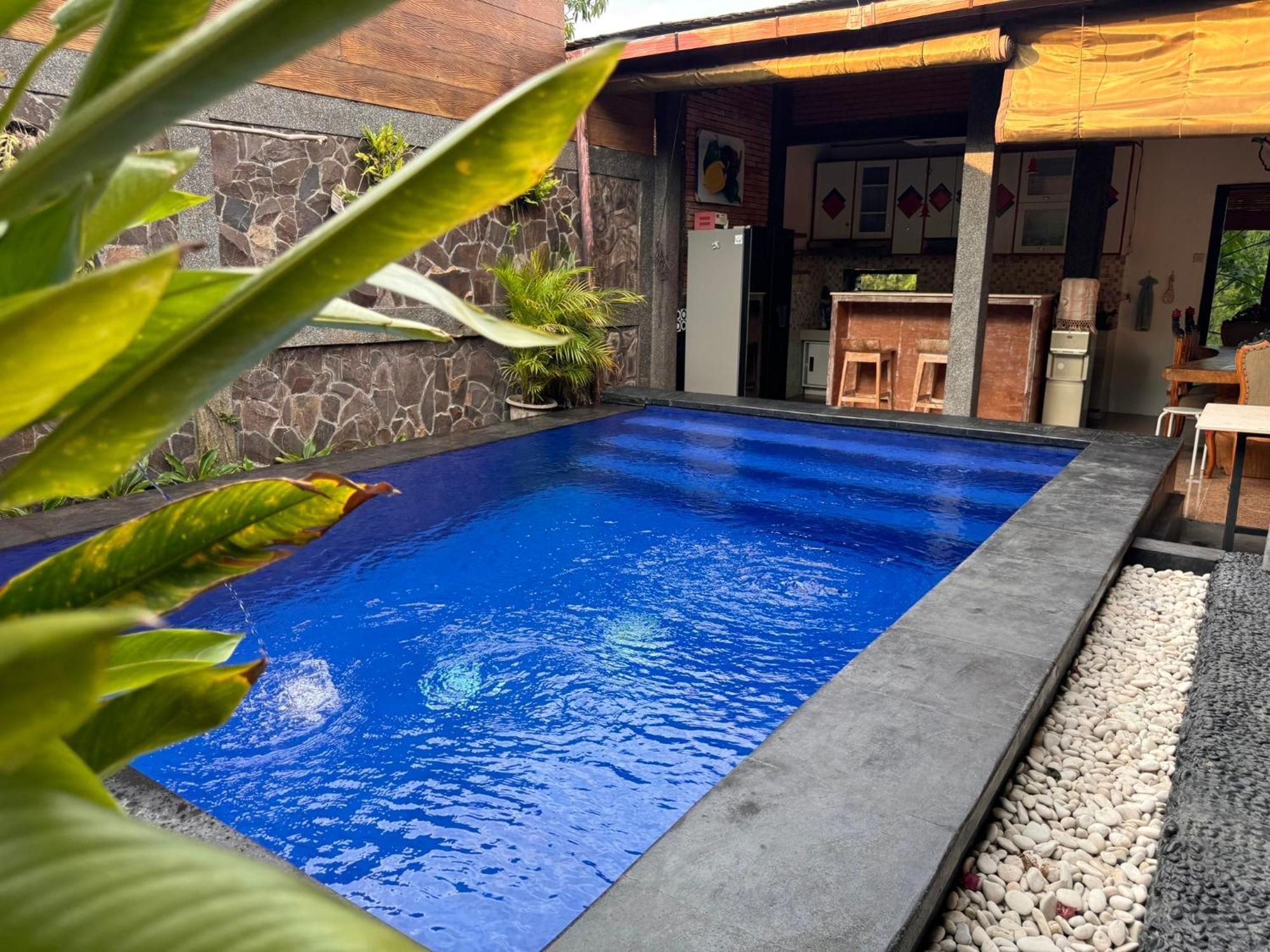 Giri Hill Homestay Nusa Dua  Buitenkant foto